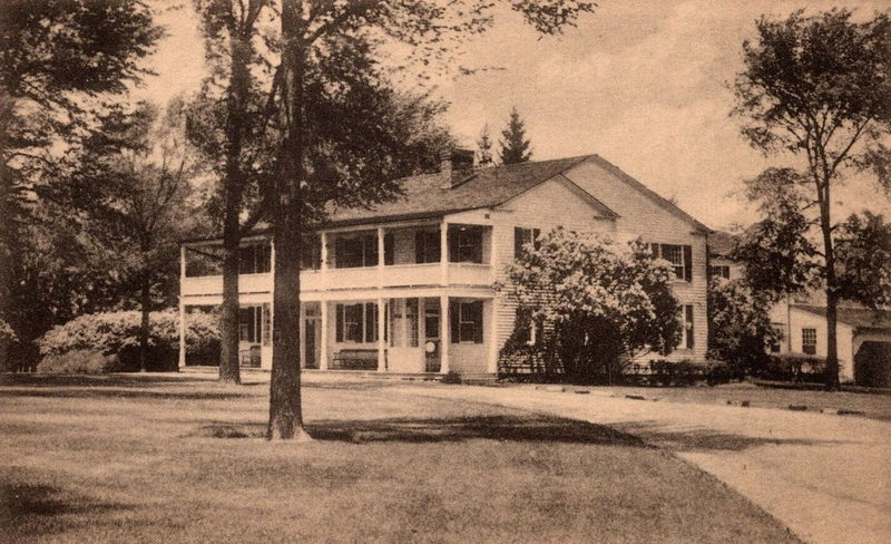 Botsford Inn - Vintage Postcard